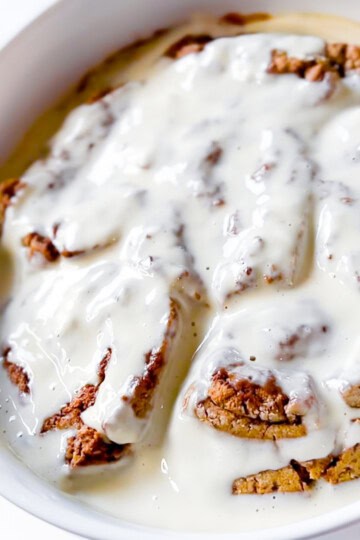 Finished cinnamon roll baked oats.