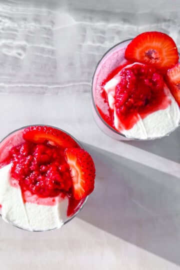 Finished raspberry chia pudding recipe.