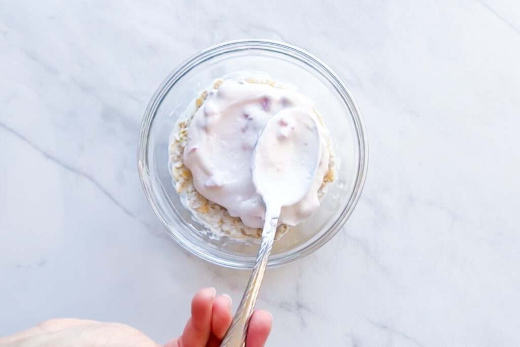 Strawberries overnight oats.