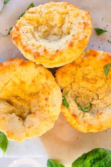 Fully baked gluten free bread bowls