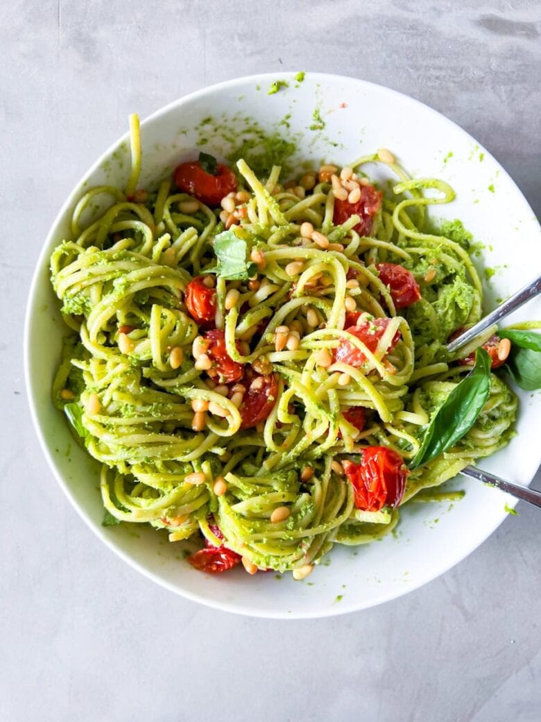 Pasta al pesto.