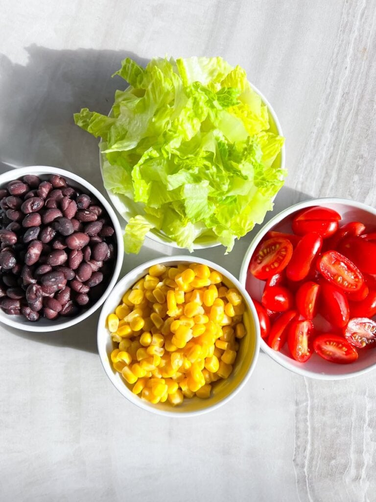 Toppings for steak rice bowls.