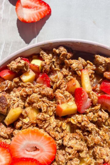 Strawberry Apple Crumble.