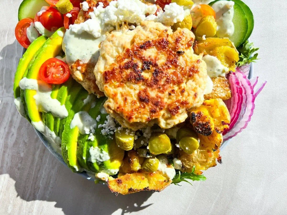 Close-up of the healthy cheeseburger bowls.