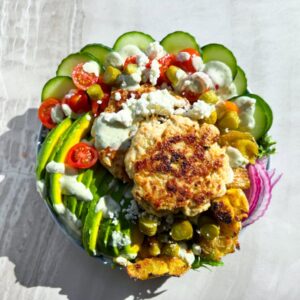 Healthy cheeseburger bowls.