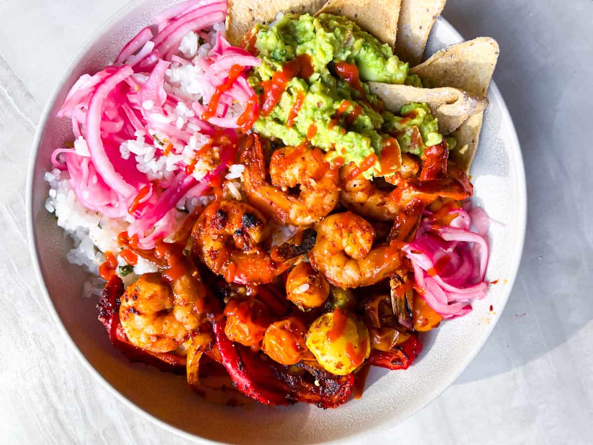 Finished blackened shrimp bowls.