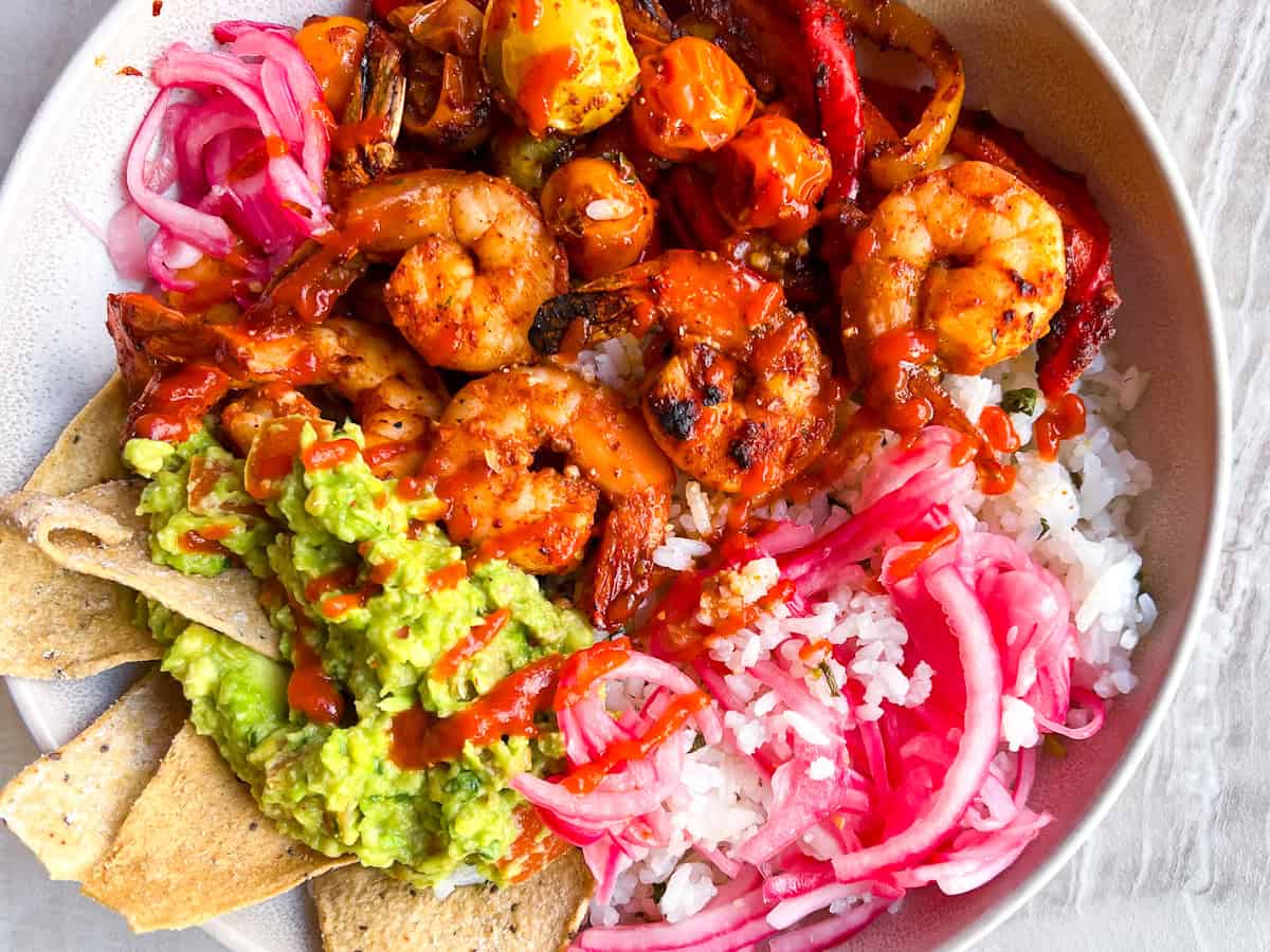 Finished blackened shrimp bowls.