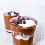 Cottage cheese chocolate mousse in 2 cups.
